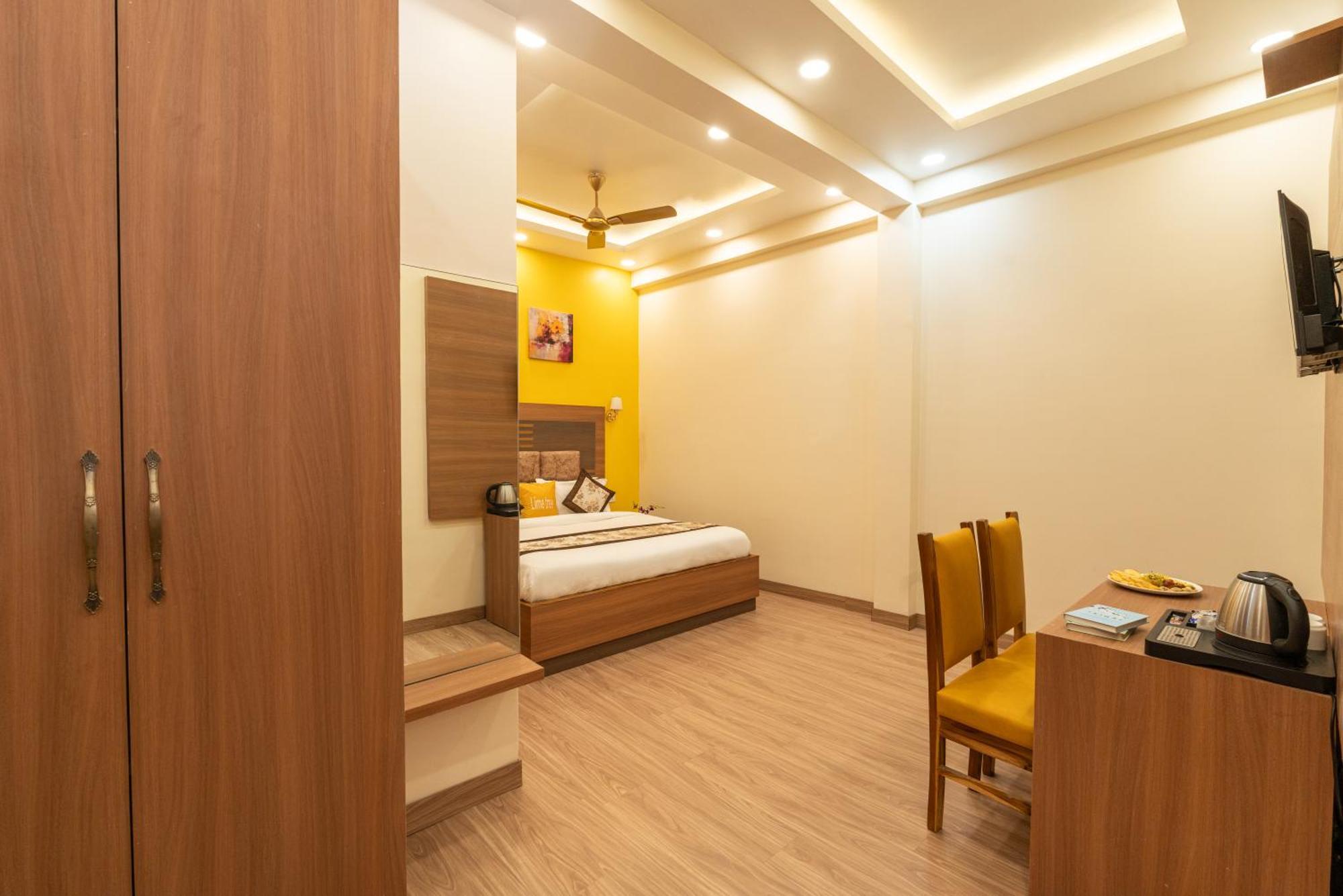 Lime Tree Hotel & One Bhk Serviced Apartment Noida - Sector 50 Metro Kültér fotó