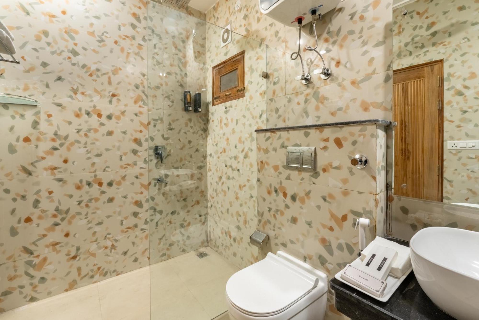 Lime Tree Hotel & One Bhk Serviced Apartment Noida - Sector 50 Metro Kültér fotó