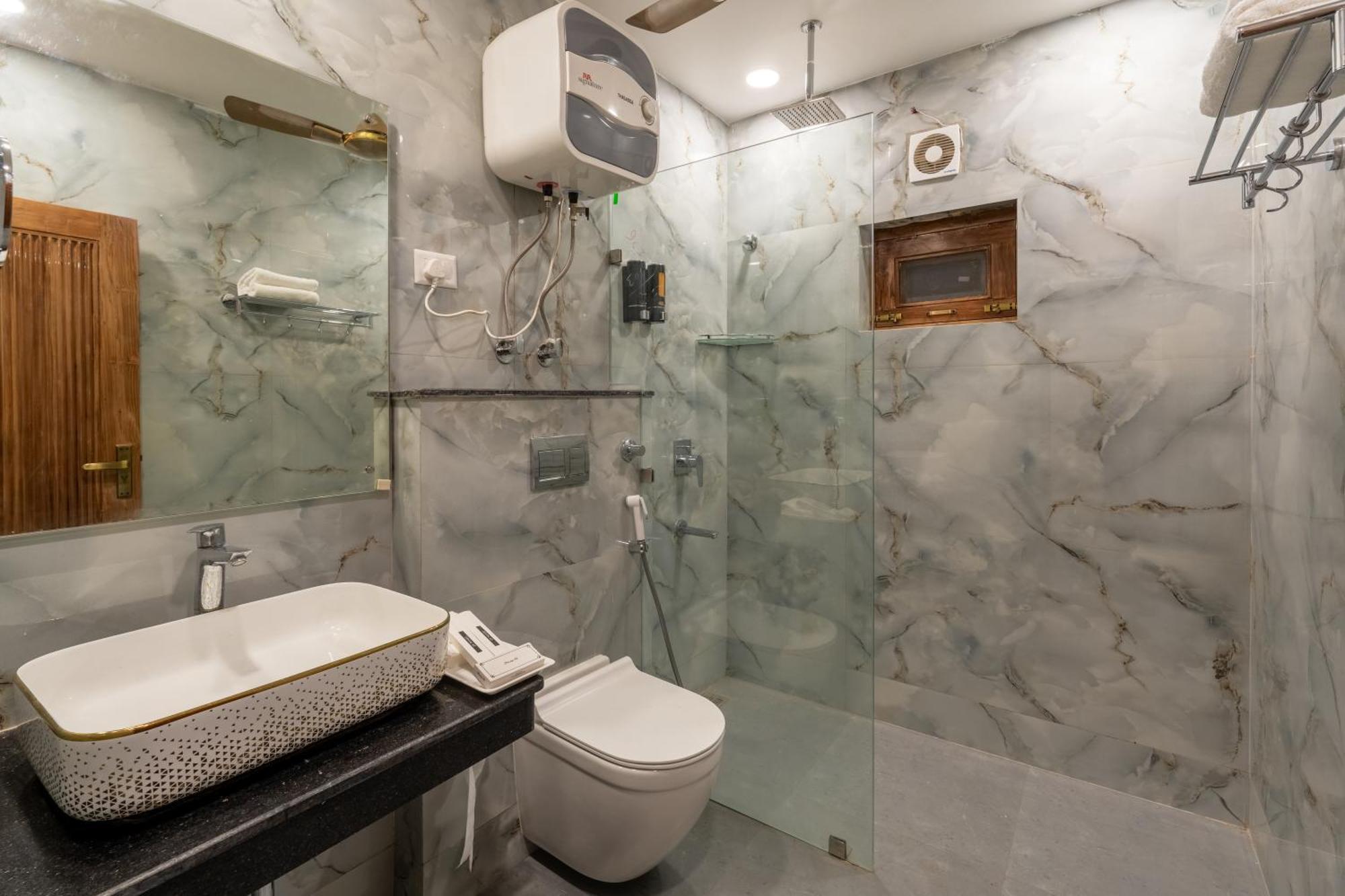 Lime Tree Hotel & One Bhk Serviced Apartment Noida - Sector 50 Metro Kültér fotó